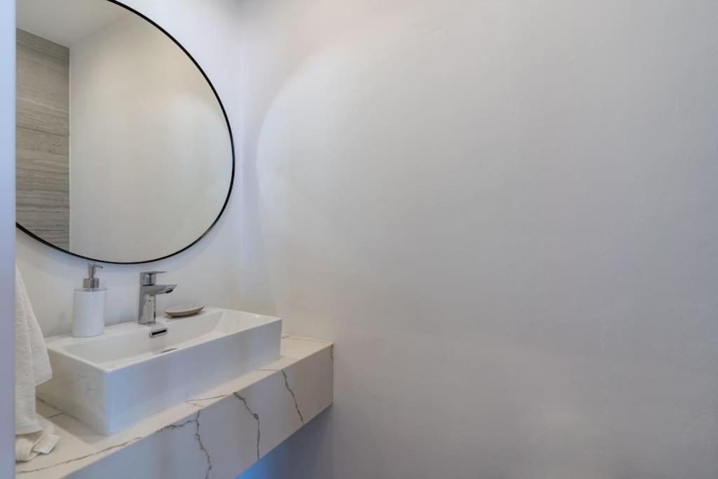 Thalassa 2-Bedroom Apartment In Larnaca Exteriér fotografie