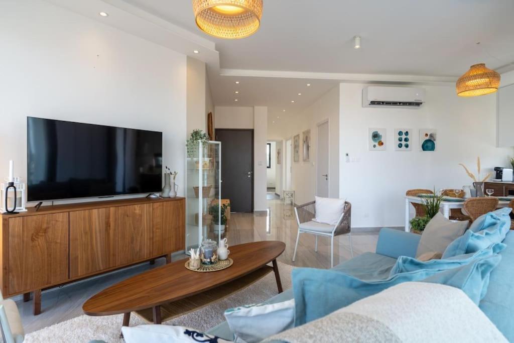 Thalassa 2-Bedroom Apartment In Larnaca Exteriér fotografie